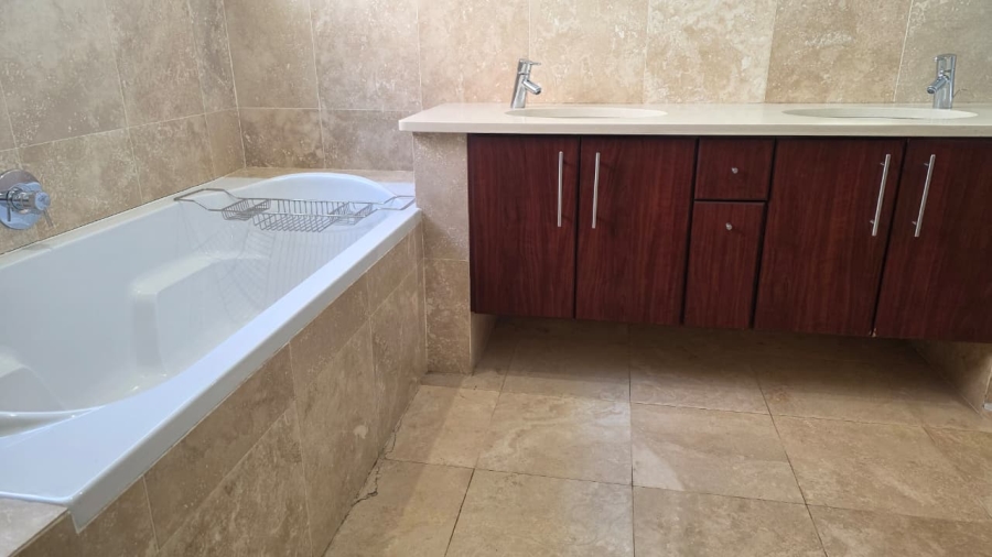 3 Bedroom Property for Sale in Wilderness Central Western Cape